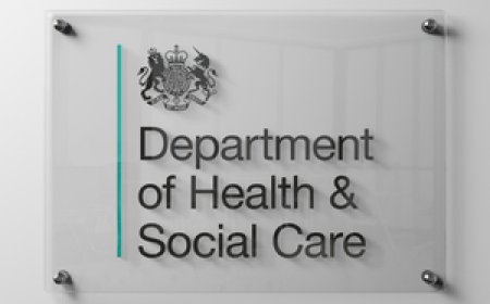 വ്യാജ നഴ്സുമാർക്ക് തടയിടാൻ പുതിയ നിയമം: രോഗികളുടെ സുരക്ഷയും നഴ്സിങ് മേഖലയുടെ വിശ്വാസ്യതയും ഉറപ്പാക്കാൻ ബ്രിട്ടൻ