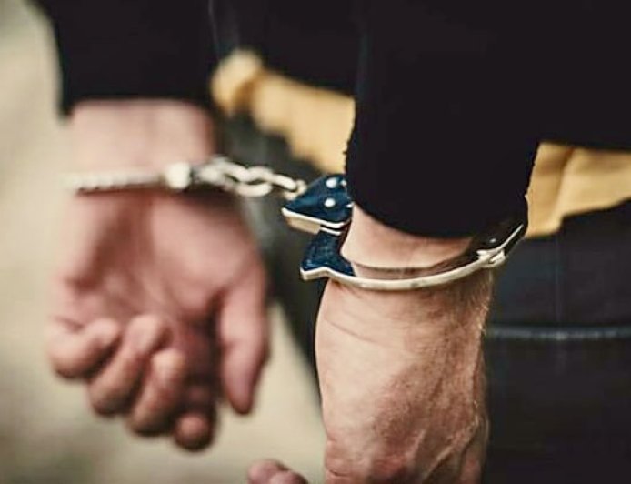 യുകെയിലെ ഗുണ്ടാ നേതാവുമായി ബന്ധം: അമൃത്സറിൽ ഗ്രനേഡും ആയുധങ്ങളുമായി യുവാവ് പിടിയിൽ